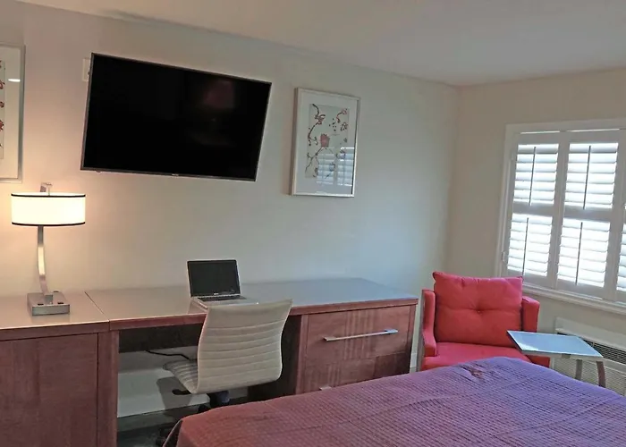 Del Mar Motel